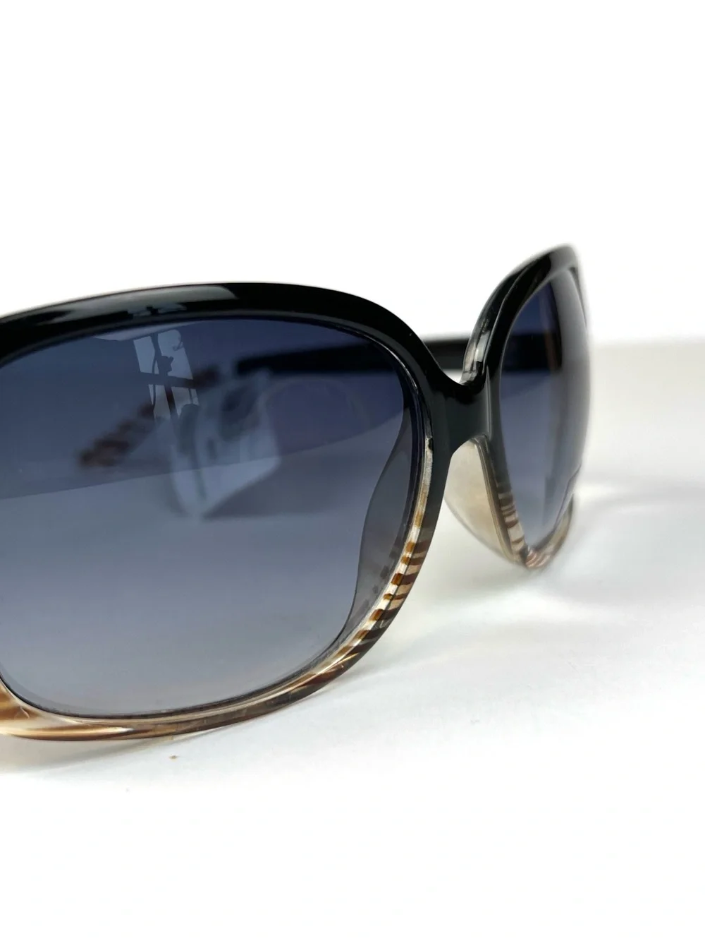 Tahari Sunglasses Two Tone Black Top Brown Clear Bottom TH124 Women's New w Tag